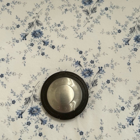 Becca Shimmering Skin Perfector Pressed Highlighter Moonstone - Picture 3 of 4